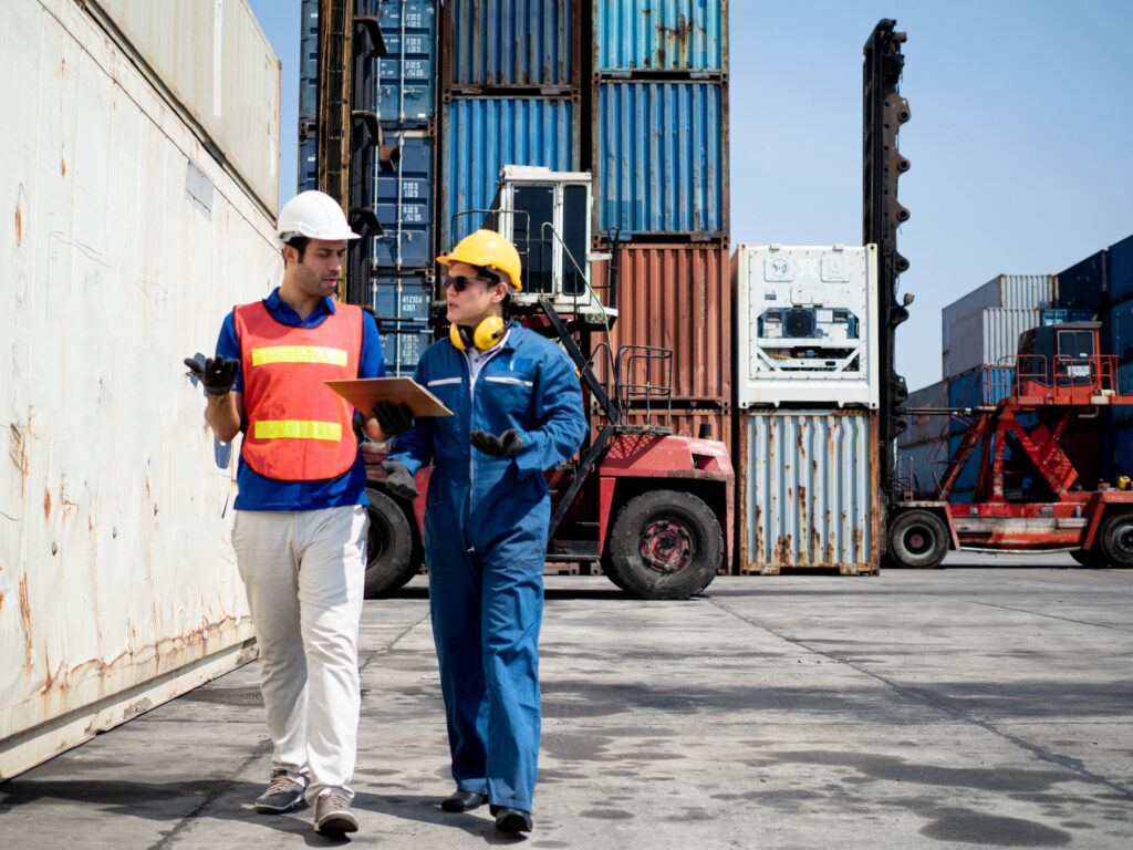 Container Freight Station Businessmen ceo manager Customs Broker talk report invoice Bill of Lading